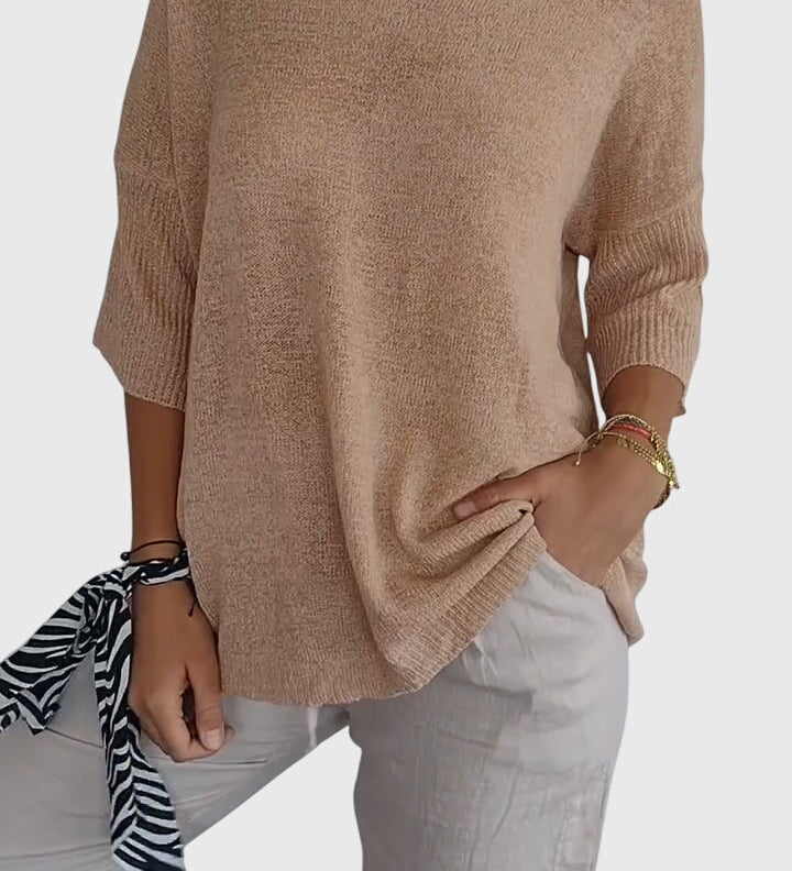 Cassandra™ | Elegantní top s V výstřihem