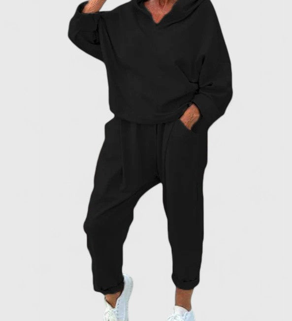 Sally | Pohodlná souprava s kapucí