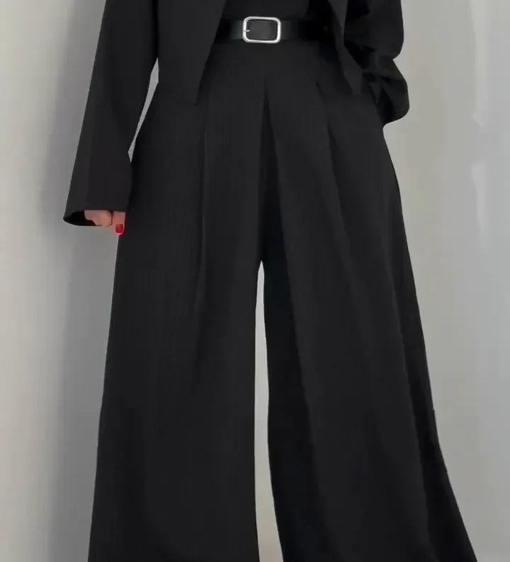 Elara - Dámská souprava Bustier + Sako – Elegantní a moderní styl