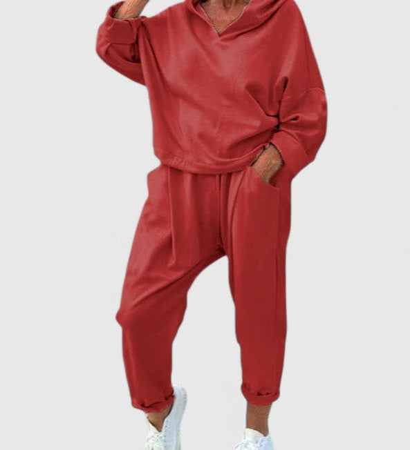 Sally | Pohodlná souprava s kapucí