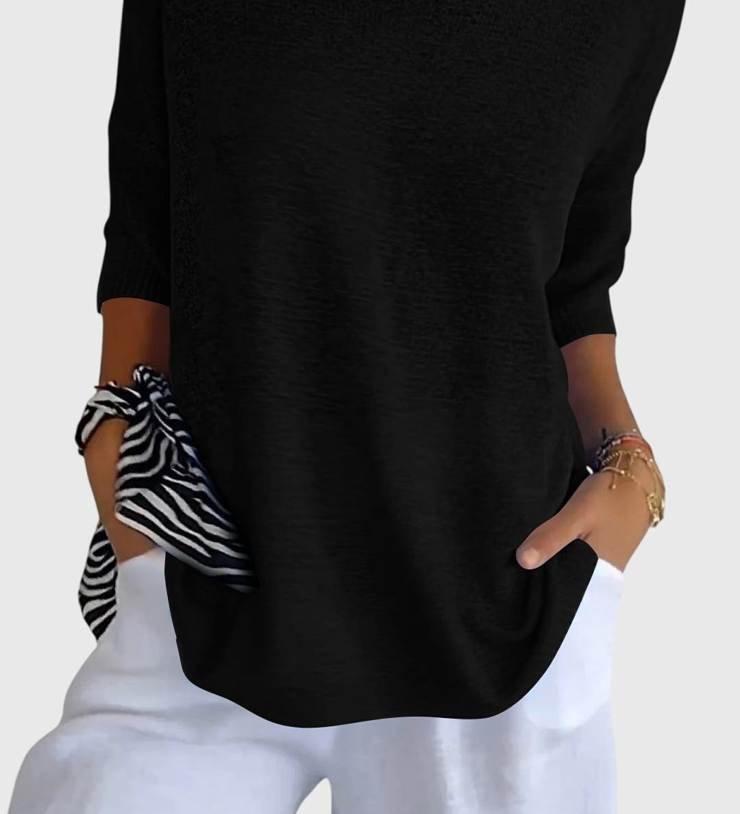 Cassandra™ | Elegantní top s V výstřihem