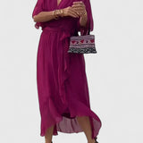 Nada | Elegantní šaty s V výstřihem