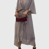 Nada | Elegantní šaty s V výstřihem